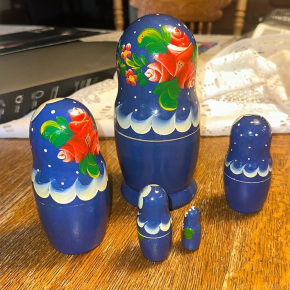 5pcs Russian Nesting Girl Dolls Matryoshka Babushka Wooden Toy - Picture 2 of 4